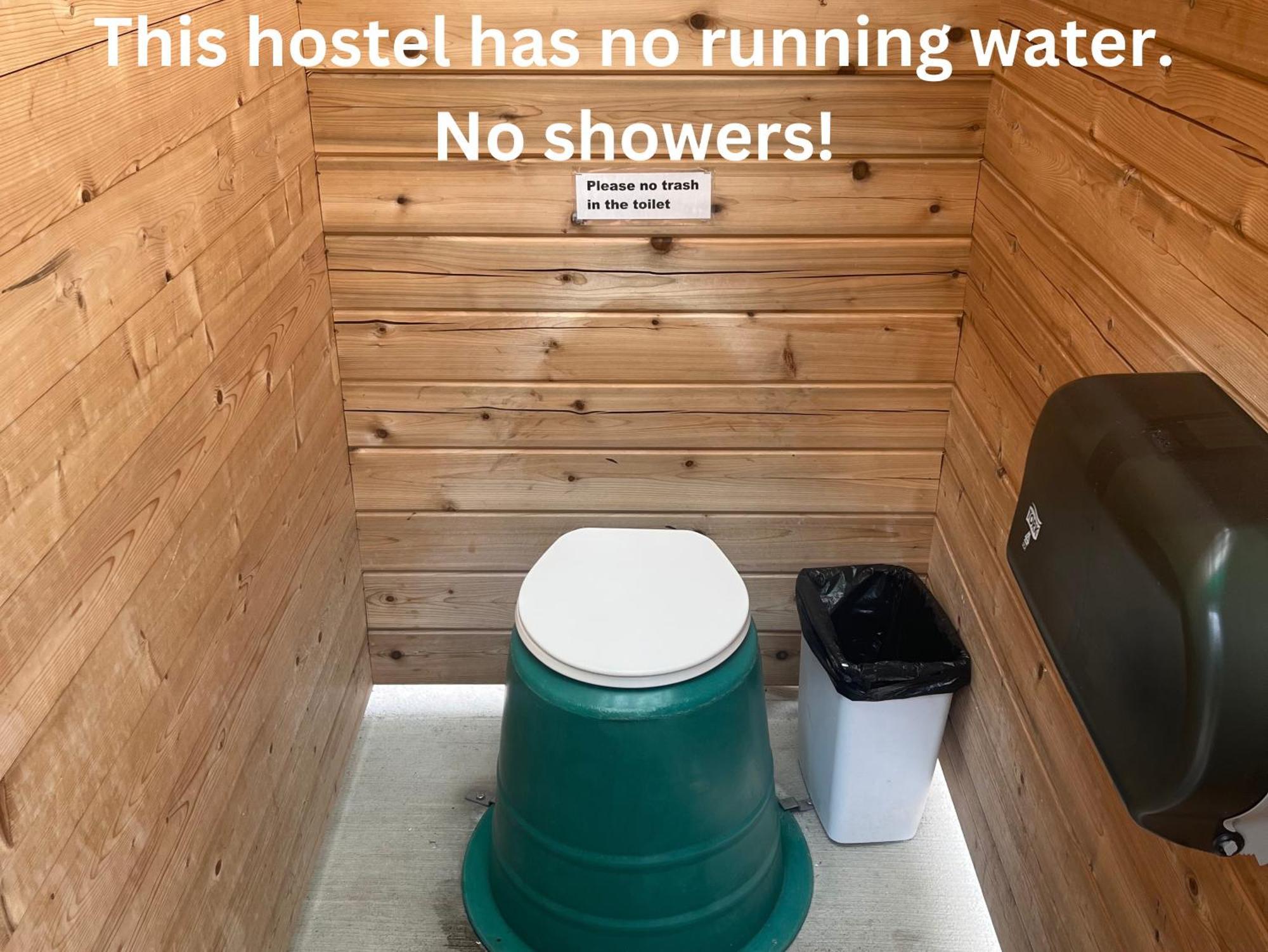 Hi Mosquito Creek - Wilderness Hostel Lake Louise Eksteriør bilde