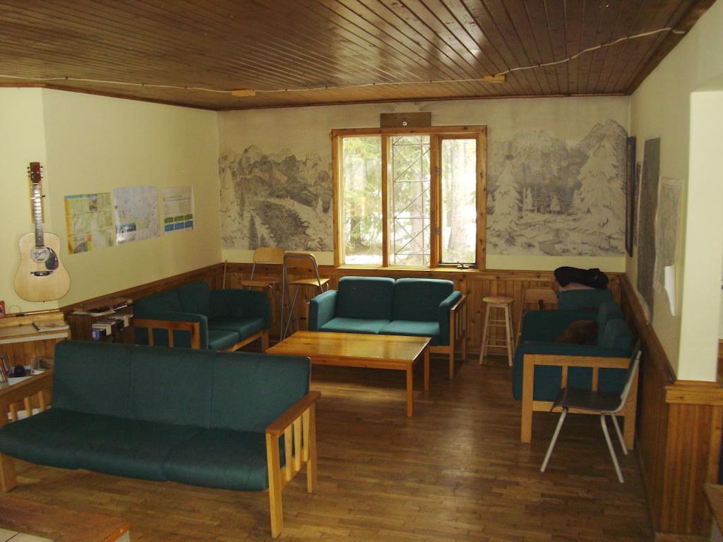 Hi Mosquito Creek - Wilderness Hostel Lake Louise Eksteriør bilde