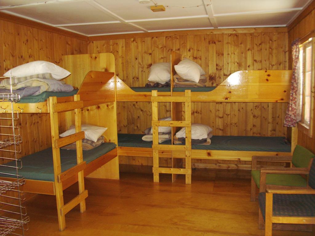 Hi Mosquito Creek - Wilderness Hostel Lake Louise Rom bilde